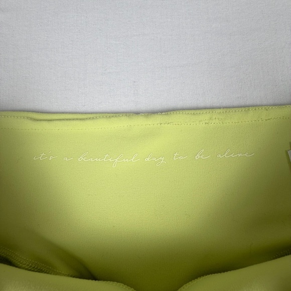 Gymshark Whitney‎ Simmons Neon Yellow, Scrunch Butt Leggings, Size Large - Picture 4 of 13